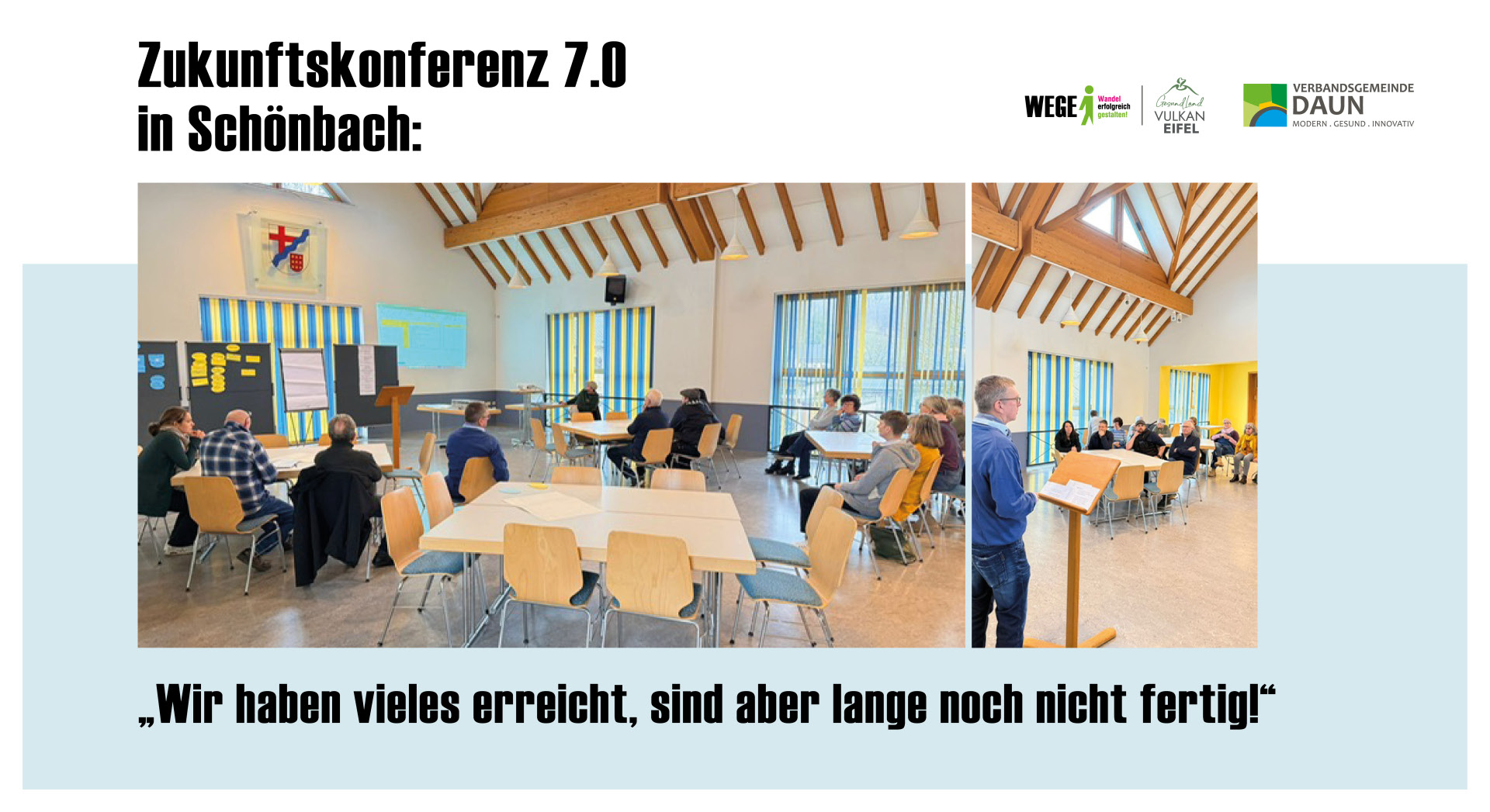 Personen sitzen an Tischen